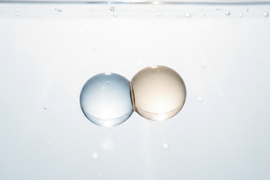 Niacinamide & Panthénol : le duo réparateur au cœur de nos formules